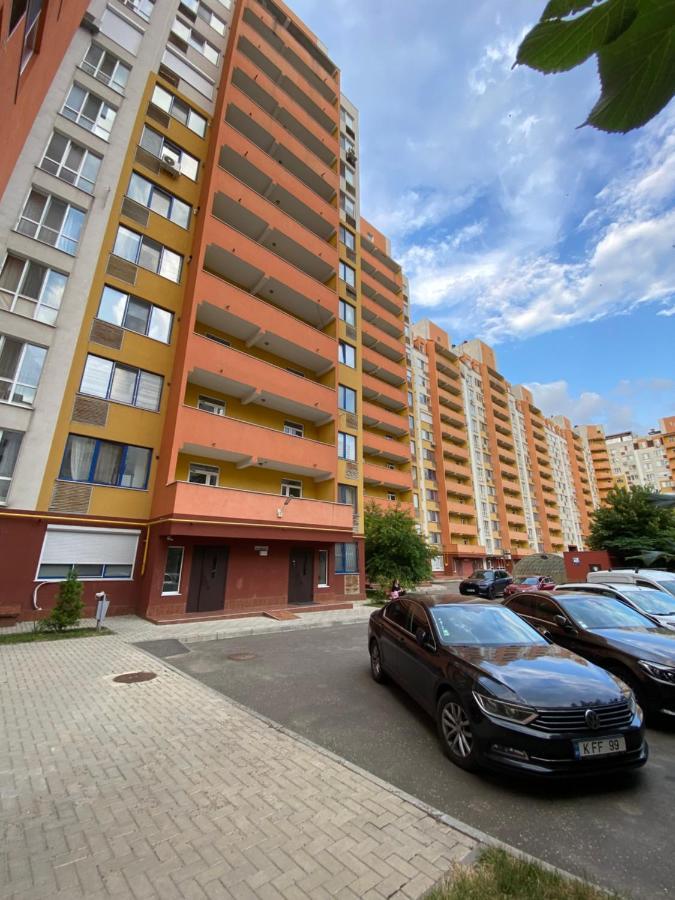 Cozy Two Bedroom Large Apartment Κισινάου Εξωτερικό φωτογραφία