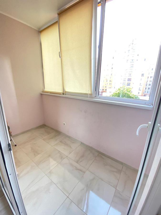 Cozy Two Bedroom Large Apartment Κισινάου Εξωτερικό φωτογραφία