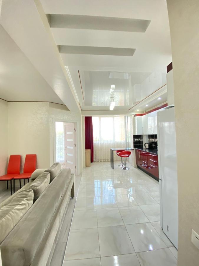 Cozy Two Bedroom Large Apartment Κισινάου Εξωτερικό φωτογραφία