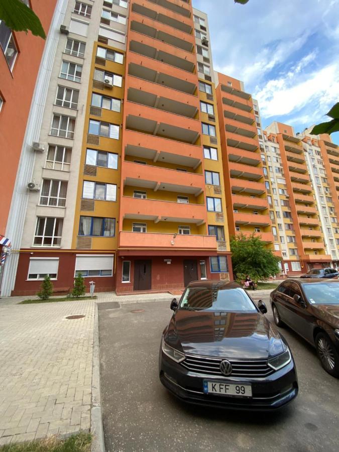 Cozy Two Bedroom Large Apartment Κισινάου Εξωτερικό φωτογραφία
