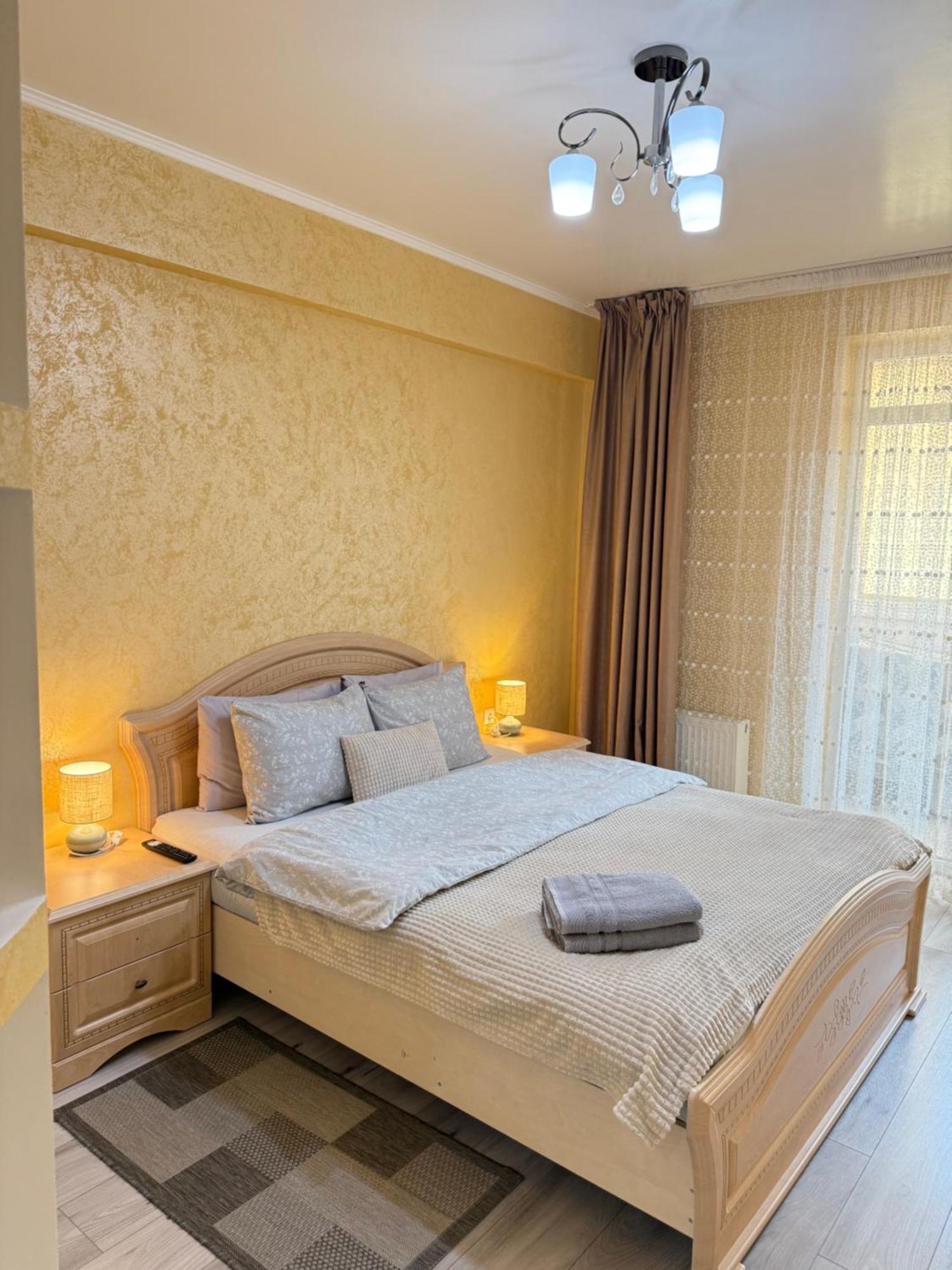 Cozy Two Bedroom Large Apartment Κισινάου Εξωτερικό φωτογραφία