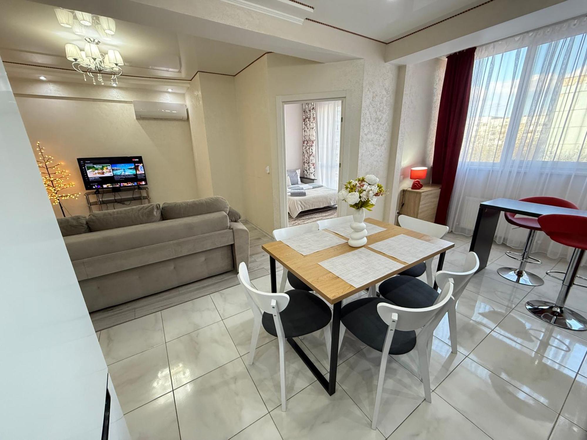 Cozy Two Bedroom Large Apartment Κισινάου Εξωτερικό φωτογραφία