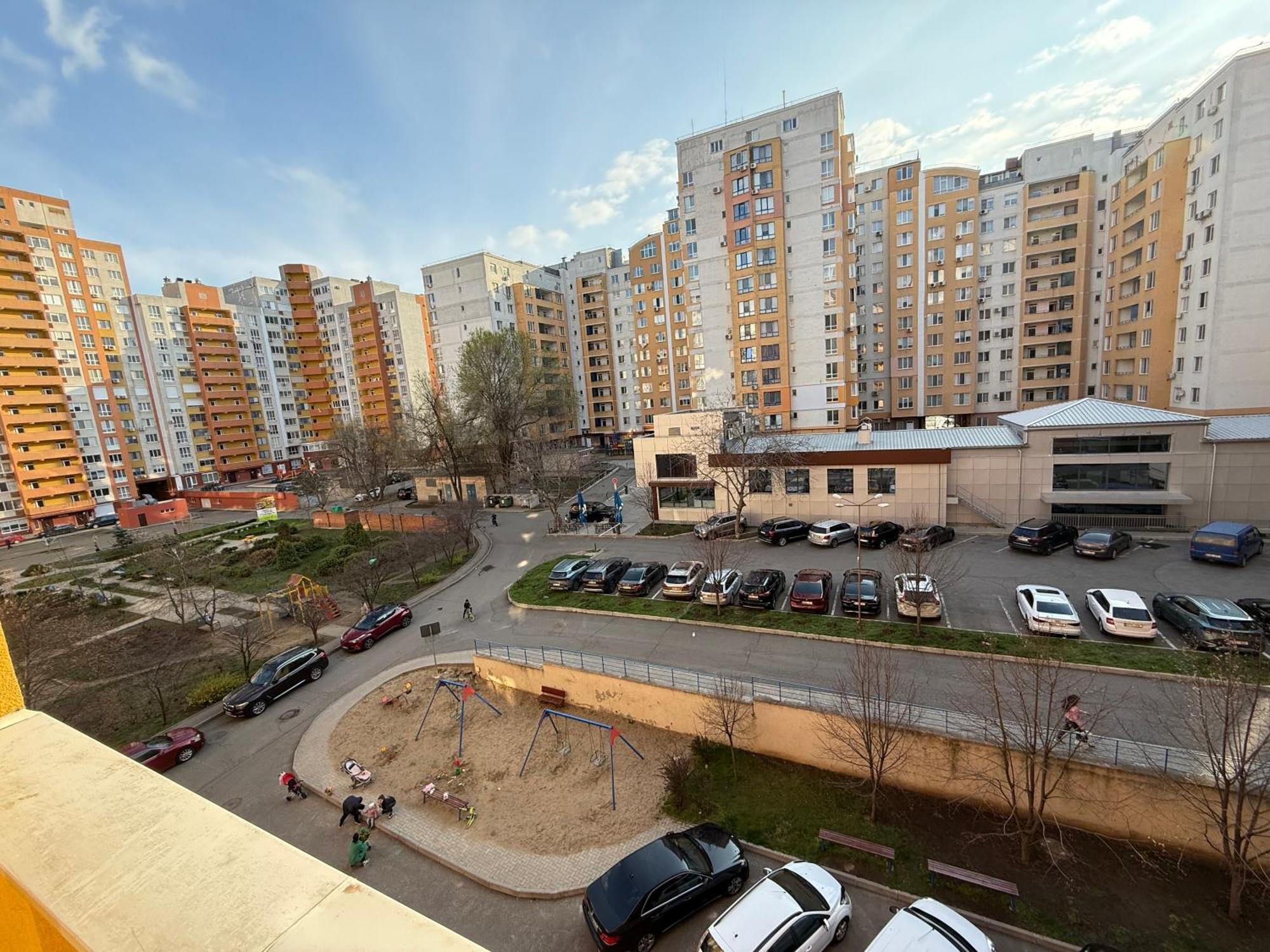 Cozy Two Bedroom Large Apartment Κισινάου Εξωτερικό φωτογραφία