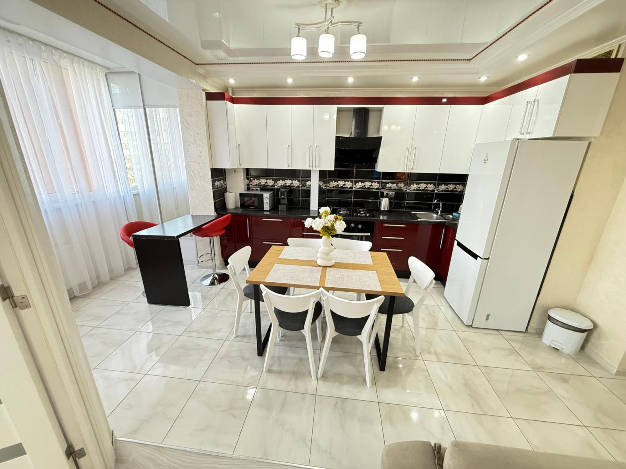 Cozy Two Bedroom Large Apartment Κισινάου Εξωτερικό φωτογραφία