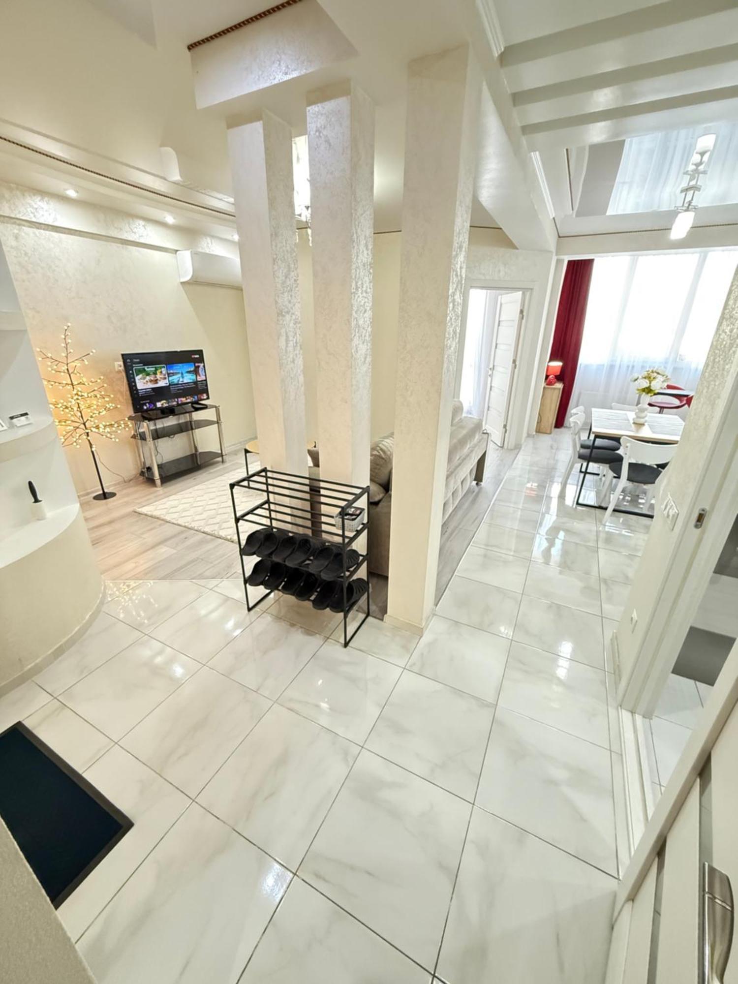 Cozy Two Bedroom Large Apartment Κισινάου Εξωτερικό φωτογραφία
