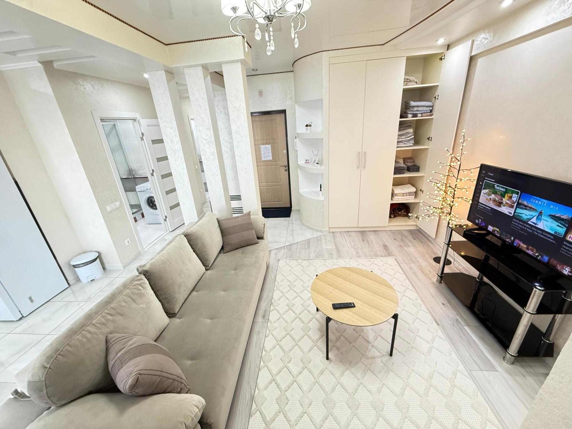 Cozy Two Bedroom Large Apartment Κισινάου Εξωτερικό φωτογραφία